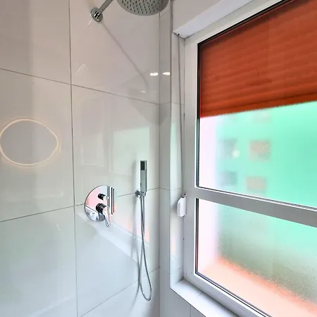 Cozy 2Br Condo Free Parking-Wifi-Ac-Dryer Apartment Tirana