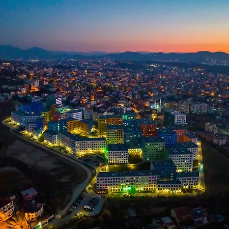 Cozy 2Br Condo Free Parking-Wifi-Ac-Dryer * Tirana