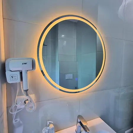 Cozy 2br Free Parking-wifi-ac-dryer Tirana