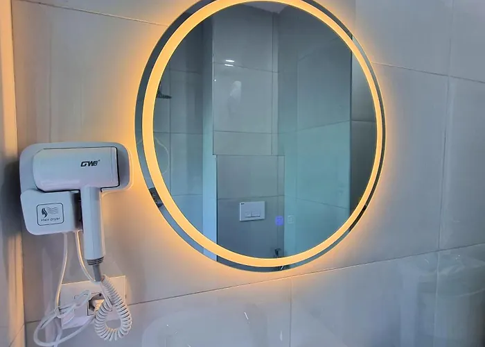 Cozy 2br Free Parking-wifi-ac-dryer טיראנה