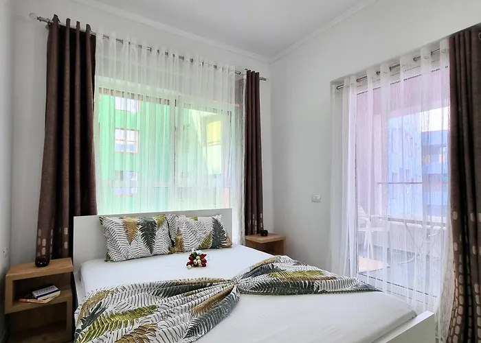 Cozy 2br Free Parking-wifi-ac-dryer טיראנה