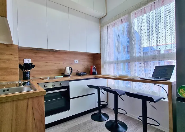 Cozy 2br Free Parking-wifi-ac-dryer * טיראנה