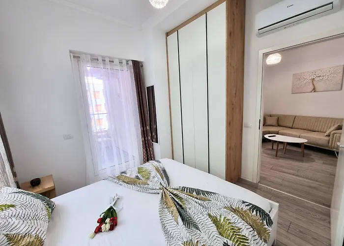 Cozy 2br Free Parking-wifi-ac-dryer דירה טיראנה