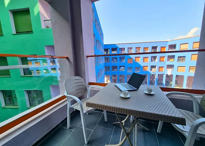 Cozy 2br Free Parking-wifi-ac-dryer טיראנה